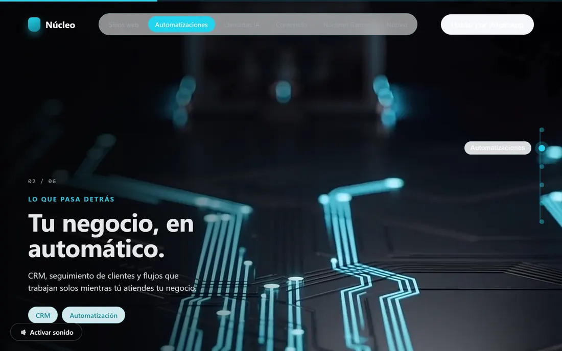 El mundo de Usanúcleo: una escena en 3D en azul, con navegación por capítulos, que se recorre con el scroll